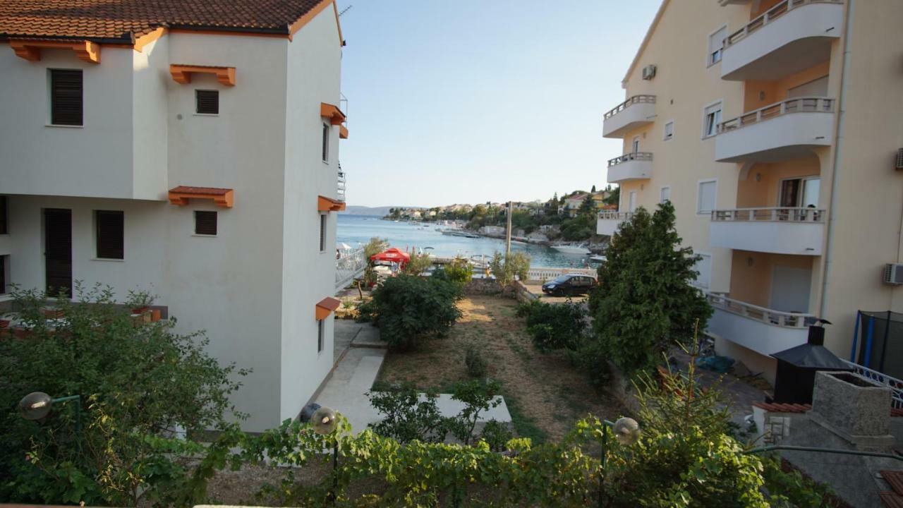 Apartments Victoria Трогір Екстер'єр фото